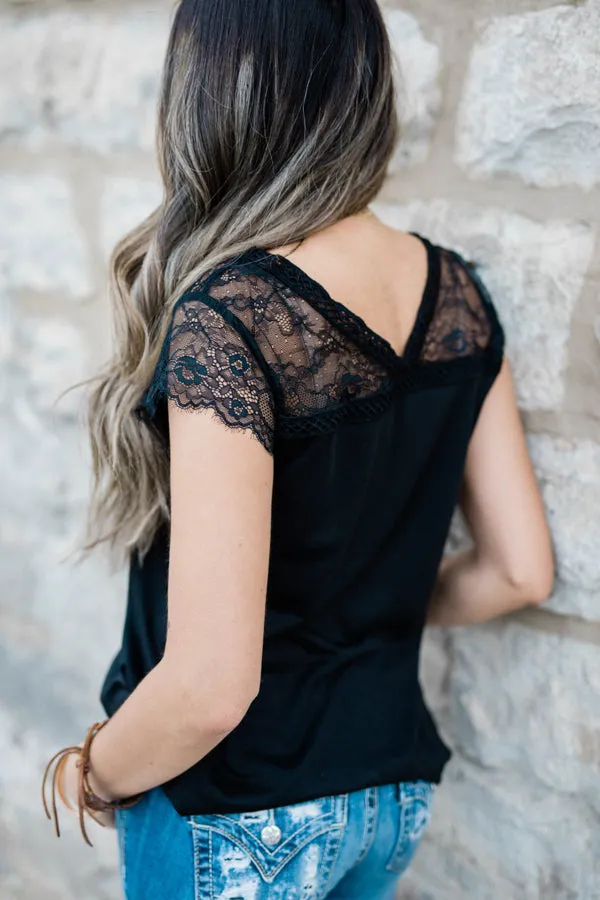 Kia Shoulder Lace Tee