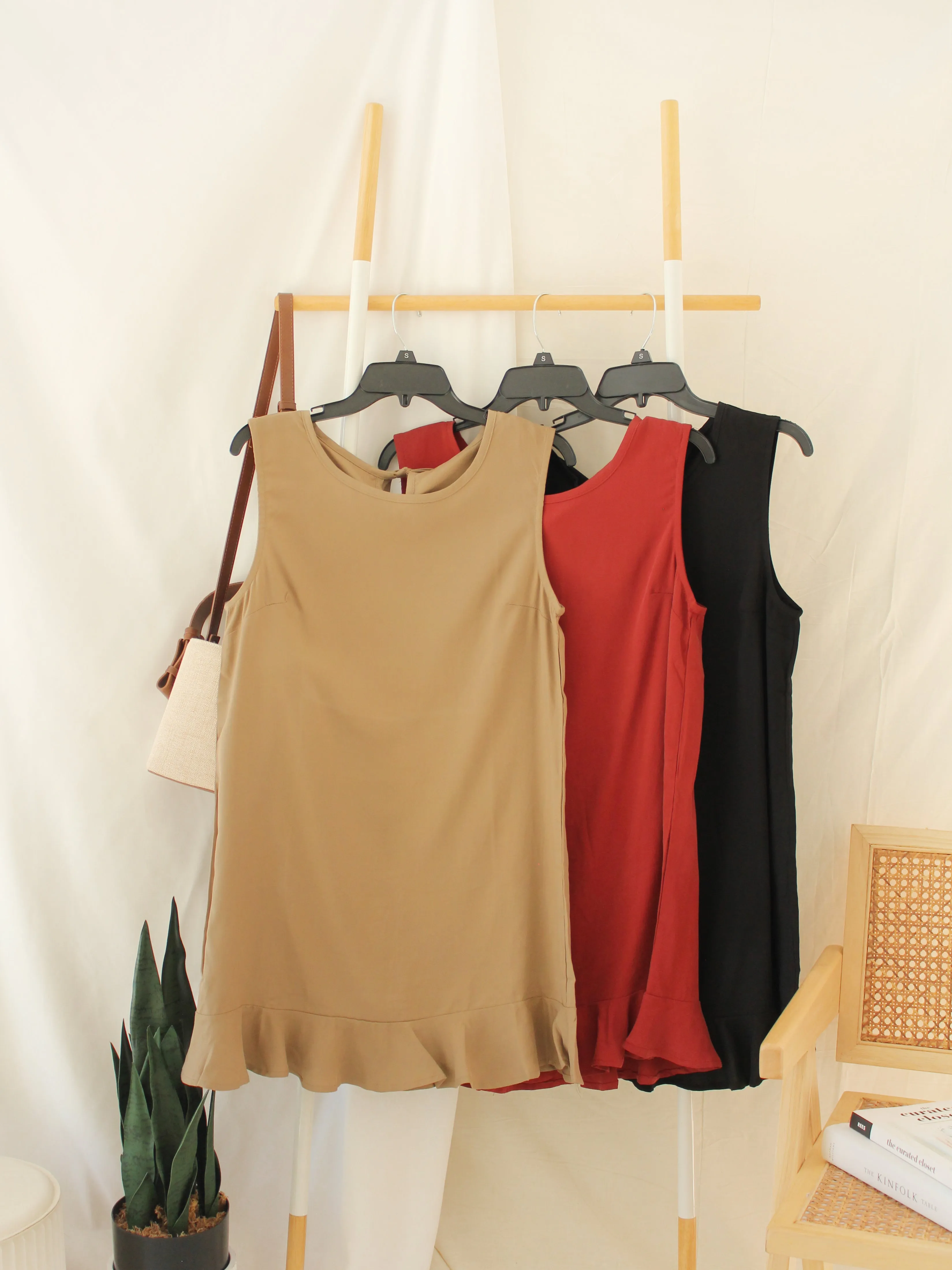 MARITA TRUFFLE ALINED DRESS (Including White Tee)