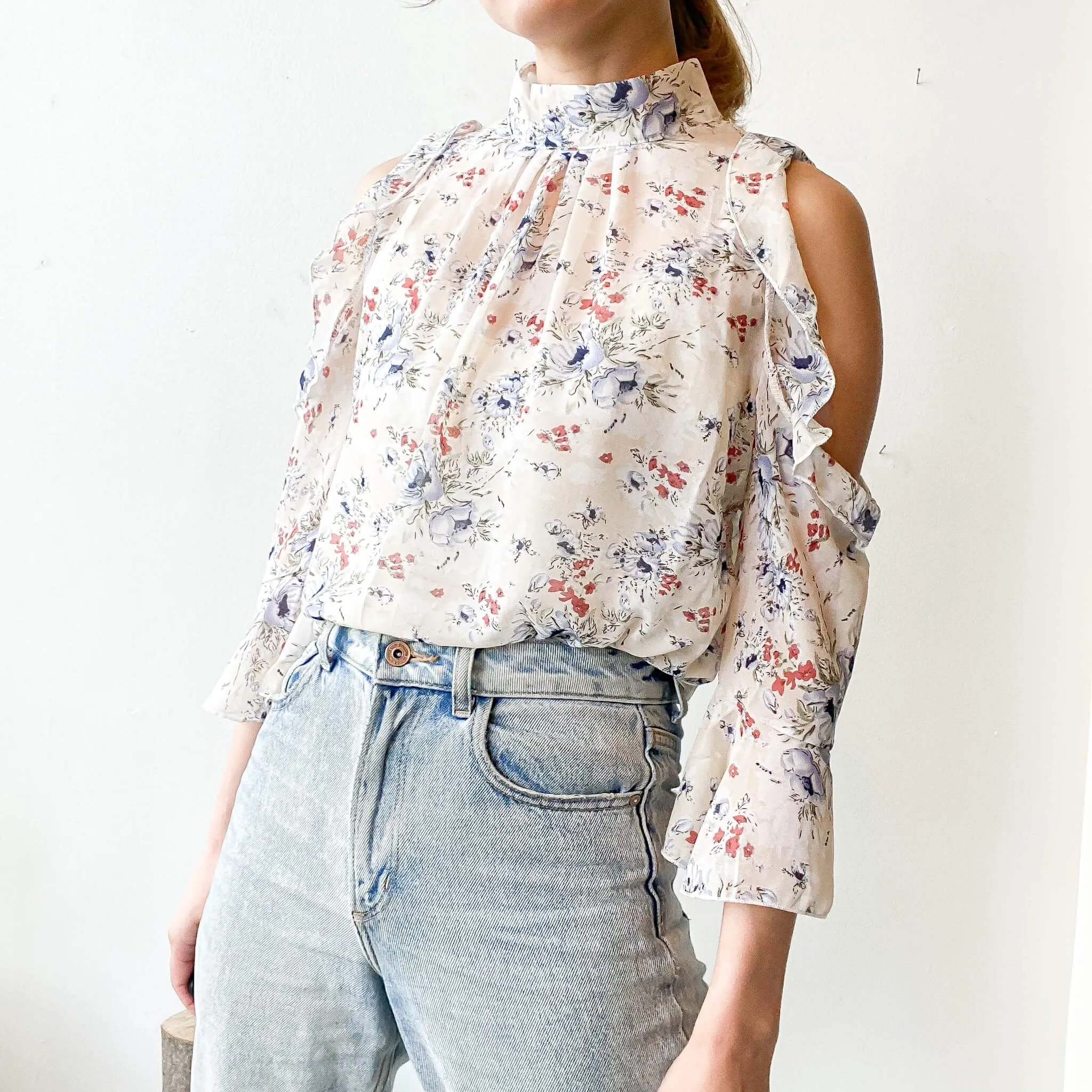 SEIKO SHOJI| Floral Off-the-shoulder Blouse