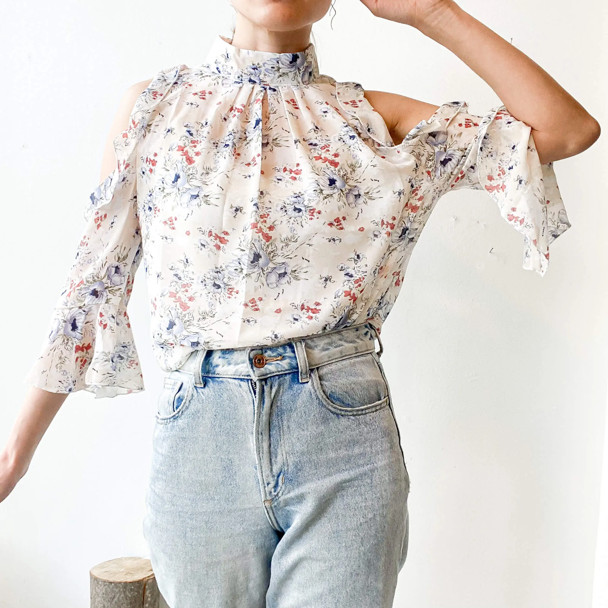 SEIKO SHOJI| Floral Off-the-shoulder Blouse